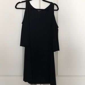 Black open shoulders semi long sleeve dress
